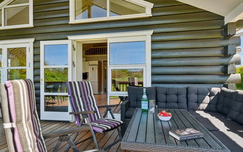Hjalmar - 400M from the Sea