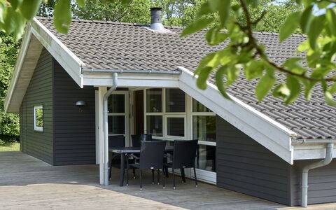 Rudolf - 400M from the Sea: Hout, Dak, Architectuur, Huis, Huis, Verblijf, Siding, Hardwood, Helling, Landgoed