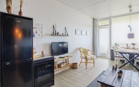 Brynhild - 50M from the Sea: Gras, Grasland, Landschap, Ecoregio, Plain, Plantengemeenschap, Land Lot, Buitenmeubels, Prairie, Shrubland