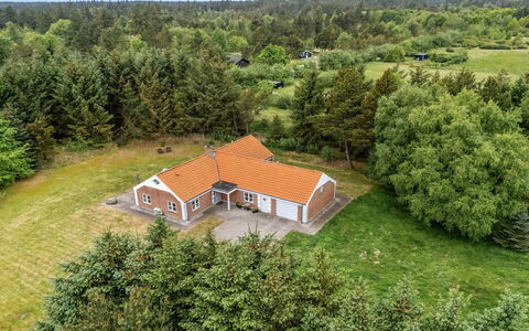 Marlise - 2.5Km from the Sea