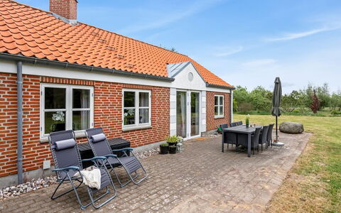 Marlise - 2.5Km from the Sea: Huis, Huis, Dak, Woongebied, Verblijf, Landgoed, Boerderij, Gazon, Landscaping, Siding