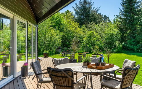 Melina - 900M to the Fjord: Blauw, Struik, Verblijf, Groundcover, Tuin, Landgoed, Schaduw, Landscaping, Boerderij, Eco Hotel