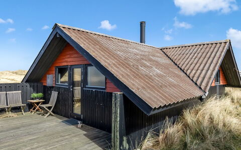 Thorfin - 100M from the Sea: Dak, Huis, Huis, Verblijf, Deur, Siding, Dek, Veranda, Plank, Hardwood
