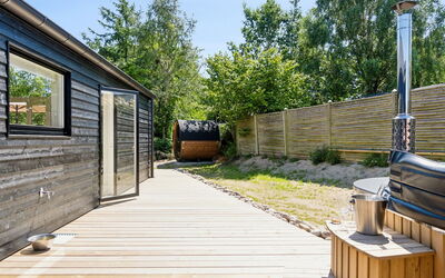 Lonneke - 450M from the Sea