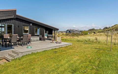 Senija - 334M from the Sea: Hout, Huis, Veranda, Dek, Hardwood, Dak, Beits, Houten Vloer, Eco Hotel