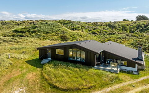 Senija - 334M from the Sea: Hout, Huis, Veranda, Dek, Hardwood, Dak, Beits, Houten Vloer, Eco Hotel