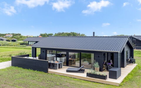 Ata - 400M from the Sea: Meubilair, Interieur Ontwerp, Flooring, Verdieping, Plafond, Kamer, Stoel, Tafel, Appartement, Keuken En Eettafel