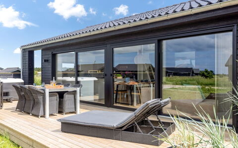 Ata - 400M from the Sea: Meubilair, Interieur Ontwerp, Flooring, Verdieping, Plafond, Kamer, Stoel, Tafel, Appartement, Keuken En Eettafel