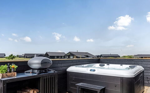 Ata - 400M from the Sea: Meubilair, Interieur Ontwerp, Flooring, Verdieping, Plafond, Kamer, Stoel, Tafel, Appartement, Keuken En Eettafel