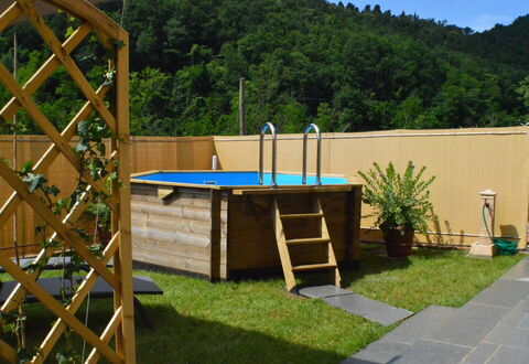 Casa Montebello: Fabriek, Eigendom, Boom, Land Lot, Hout, Schaduw, Lucht, Gras, Openbare Ruimte, Vrije Tijd