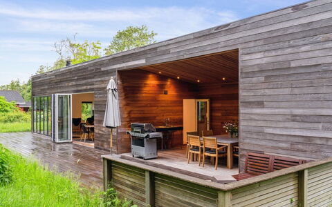 Zezilie - 500M from the Sea: Dak, Verblijf, Huis, Schaduw, Siding, Boerderij, Veranda, Outdoor Structuur, Garden Gebouwen