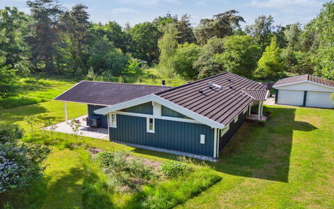 Launo - 1.1Km to the Fjord: Landgoed, Schaduw, Oprit, Boerderij