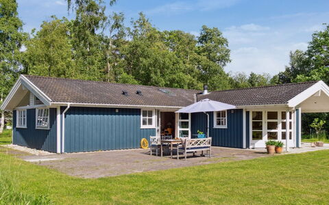 Launo - 1.1Km to the Fjord: Landgoed, Schaduw, Oprit, Boerderij