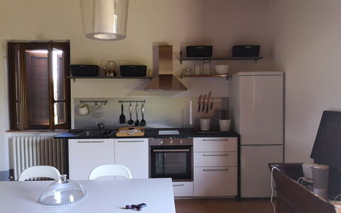 Villa Angelica: Cabinetry, Meubilair, Countertop, Wastafel, Keuken, Hout, Huishoudapparatuur, Verlichting, Fornuis, Architectuur