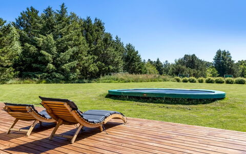 Syni - 450M from the Sea: Dak, Huis, Deur, Verblijf, Schaduw, Siding, Werf, Landgoed, Backyard