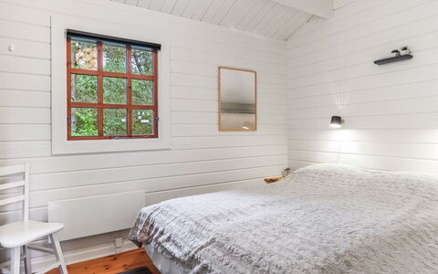 Barthi - 1.6Km from the Sea: Hout, Plafond, Flooring, Interieur Ontwerp, Verdieping, Slaapkamer, Huis, Kamer, Bed, Bedding