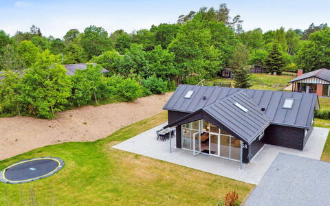 Norna - 350M from the Sea: Thatching, Verblijf, Huis, Dak, Huis, Boerderij, Hut, Landgoed, Dorp
