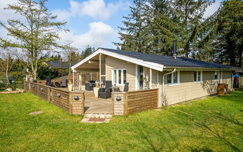 Livni - from the Sea: Verblijf, Backyard, Werf, Garden Gebouwen, Schuur, Siding, Buitenmeubels, Blokhut, Outdoor Structuur, Keet