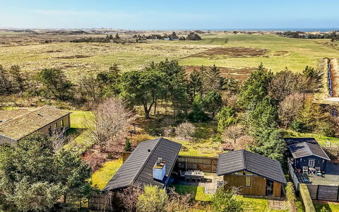 Amarie - 1Km from the Sea: Huis, Huis, Dak, Woongebied, Verblijf, Landgoed, Boerderij, Gazon, Landscaping, Siding