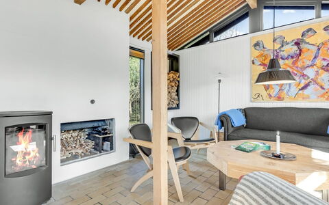 Amarie - 1Km from the Sea: Huis, Huis, Dak, Woongebied, Verblijf, Landgoed, Boerderij, Gazon, Landscaping, Siding