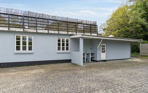 Kali - 750M from the Sea: Hout, Dak, Architectuur, Huis, Huis, Verblijf, Siding, Hardwood, Helling, Landgoed