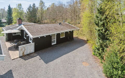 Gjertrud - 1Km from the Sea: Dak, Huis, Huis, Verblijf, Siding, Landgoed, Oprit, Garden Gebouwen, Werf, Schuur
