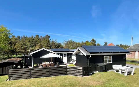 Aviaya - 350M from the Sea: Verblijf, Schuur, Hut, Boerderij, Prairie, Keet, Schuur, Blokhut, Garden Gebouwen