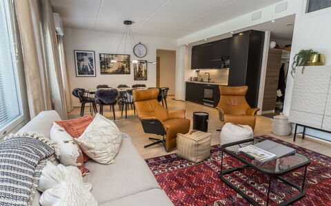Casa Krogerus Ruka: Meubilair, Interieur Ontwerp, Bankstel, Flooring, Woonkamer, Verdieping, Appartement, Kamer, Verlichting, Huis