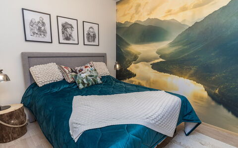 Casa Krogerus Ruka: Slaapkamer, Bed, Meubilair, Bedding, Laken, Interieur Ontwerp, Linens, Hoofdkussen, Kamer, Kussen Gooien