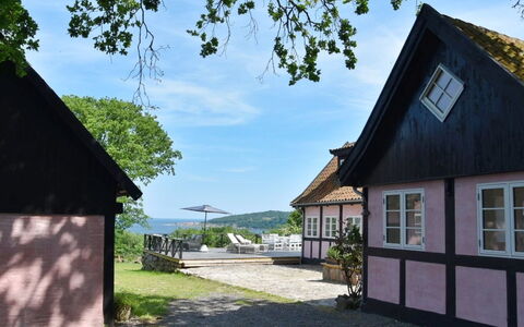 Merrit - 250M from the Sea: Bergachtig Landvormen, Berg, Heuvel, Bergketen, Heuvel Station, Menselijke Nederzetting, Stedelijk Ontwerp, Alpen, Vallei, Top