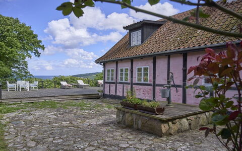 Merrit - 250M from the Sea: Bergachtig Landvormen, Berg, Heuvel, Bergketen, Heuvel Station, Menselijke Nederzetting, Stedelijk Ontwerp, Alpen, Vallei, Top