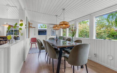 Antonie - 700M from the Sea