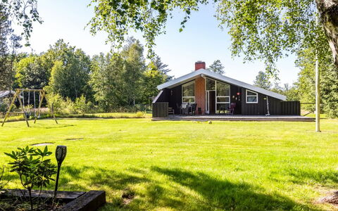 Olli - 600M from the Sea: Gras, Grasland, Land Lot, Verblijf, Landelijk Gebied, Weide, Garden Gebouwen, Tuin, Schuur
