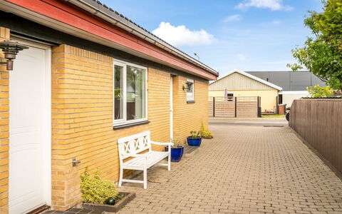 Elika - 1.5Km from the Sea: Gras, Grasland, Landschap, Ecoregio, Plain, Plantengemeenschap, Land Lot, Buitenmeubels, Prairie, Shrubland