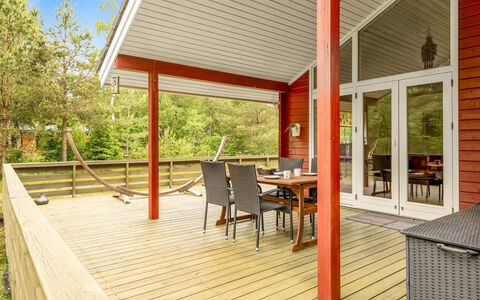 Mettemarie - 200M from the Sea: Hout, Huis, Veranda, Dek, Hardwood, Dak, Beits, Houten Vloer, Eco Hotel