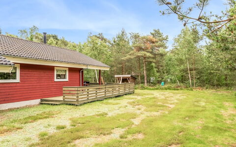 Mettemarie - 200M from the Sea: Hout, Huis, Veranda, Dek, Hardwood, Dak, Beits, Houten Vloer, Eco Hotel