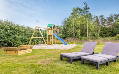 Sissela - from the Sea: Hout, Huis, Veranda, Dek, Hardwood, Dak, Beits, Houten Vloer, Eco Hotel