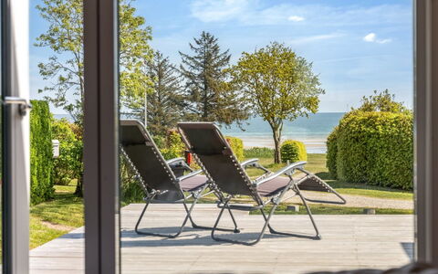 Tonna - from the Sea: Hout, Huis, Veranda, Dek, Hardwood, Dak, Beits, Houten Vloer, Eco Hotel
