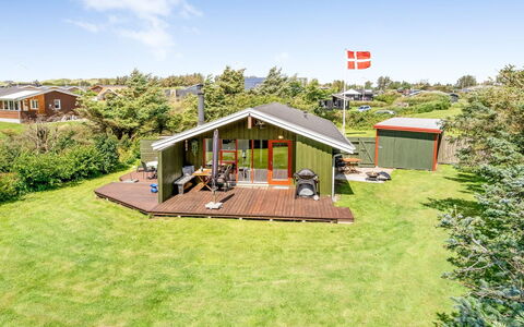Spasena - 600M from the Sea: Hout, Huis, Veranda, Dek, Hardwood, Dak, Beits, Houten Vloer, Eco Hotel