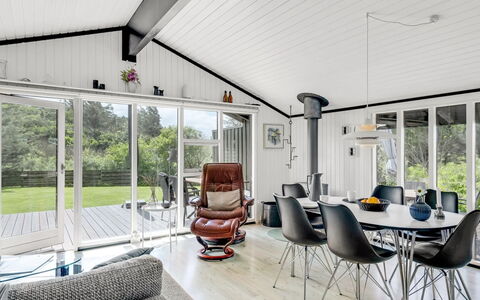 Spasena - 600M from the Sea: Hout, Huis, Veranda, Dek, Hardwood, Dak, Beits, Houten Vloer, Eco Hotel