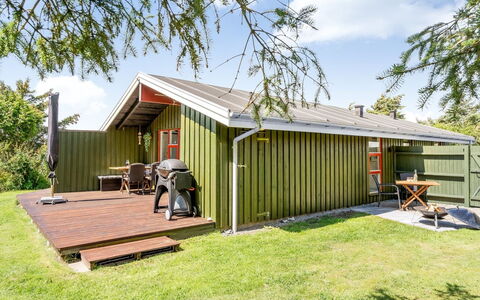 Spasena - 600M from the Sea: Hout, Huis, Veranda, Dek, Hardwood, Dak, Beits, Houten Vloer, Eco Hotel