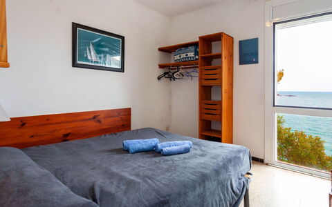 Villa Cassiopee: Meubilair, Eigendom, Fotolijst, Gebouw, Comfort, Azure, Hout, Bed Frame, Interieur Ontwerp, Fabriek