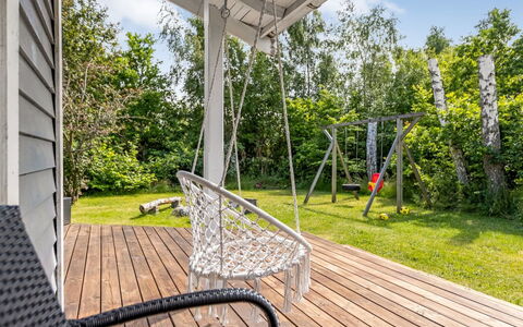 Anabela - from the Sea: Dak, Huis, Huis, Verblijf, Siding, Landgoed, Oprit, Garden Gebouwen, Werf, Schuur