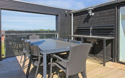 Stefani - 2Km from the Sea: Huis, Dak, Huis, Verblijf, Schuur, Garden Gebouwen, Siding, Werf, Blokhut, Hut