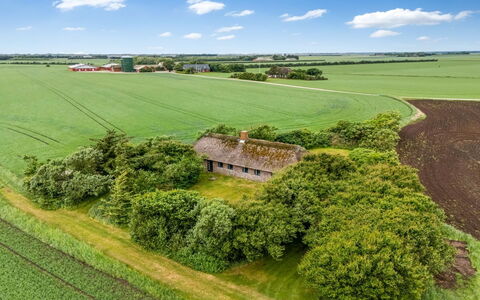 Claus - 1.5Km to the Fjord: Dak, Huis, Huis, Verblijf, Deur, Siding, Dek, Veranda, Plank, Hardwood