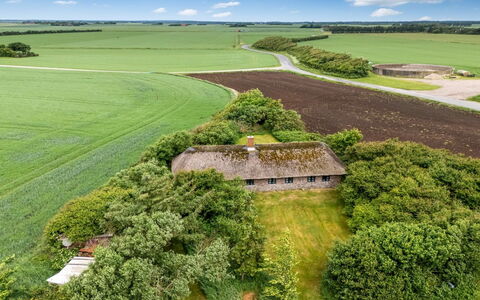 Claus - 1.5Km to the Fjord: Dak, Huis, Huis, Verblijf, Deur, Siding, Dek, Veranda, Plank, Hardwood