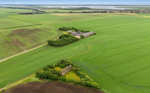 Claus - 1.5Km to the Fjord: Dak, Huis, Huis, Verblijf, Deur, Siding, Dek, Veranda, Plank, Hardwood