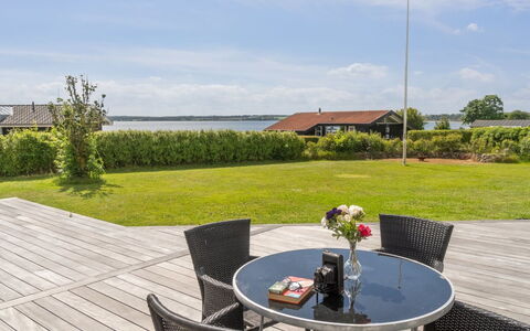 Nahele - 150M from the Sea: Meubilair, Interieur Ontwerp, Flooring, Verdieping, Plafond, Kamer, Stoel, Tafel, Appartement, Keuken En Eettafel