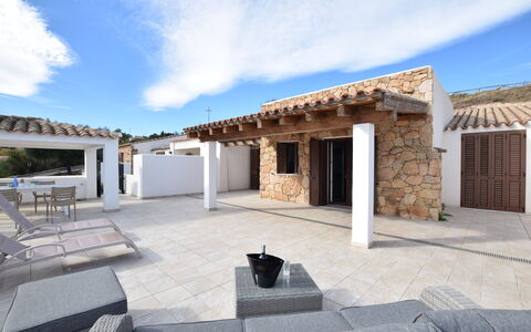 Villa Del Sole In Budoni Sea View: Wolk, Lucht, Eigendom, Gebouw, Schaduw, Interieur Ontwerp, Stedelijk Ontwerp, Woongebied, Landschap, Onroerend Goed