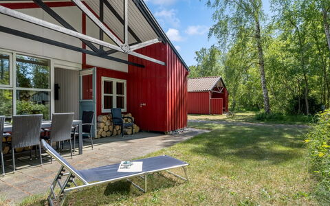 Duende - 200M from the Sea: Dak, Huis, Huis, Verblijf, Deur, Siding, Dek, Veranda, Plank, Hardwood